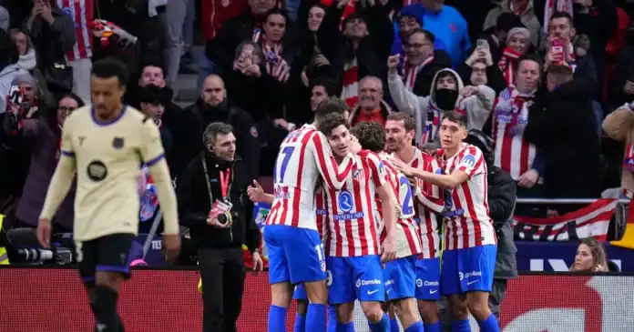 أتلتيكو يسحق برشلونة 4-0 ويقترب من نهائي كأس الملك