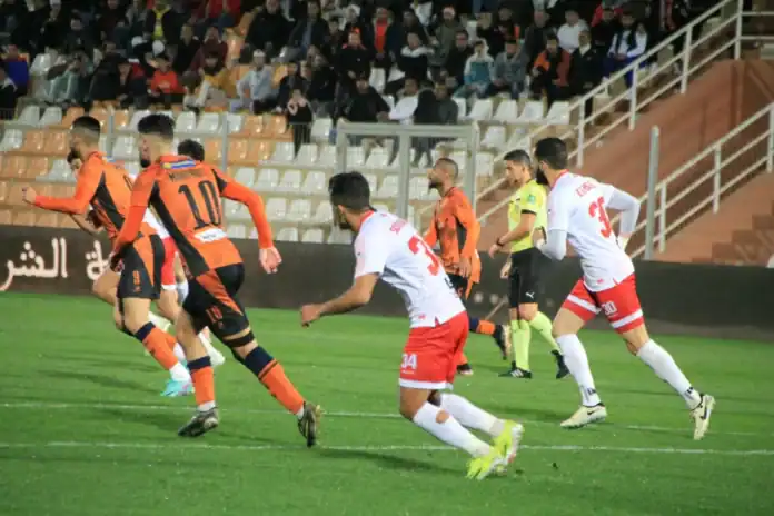 نهضة بركان يهزم الفتح 1-0 ويقفز للمركز السادس