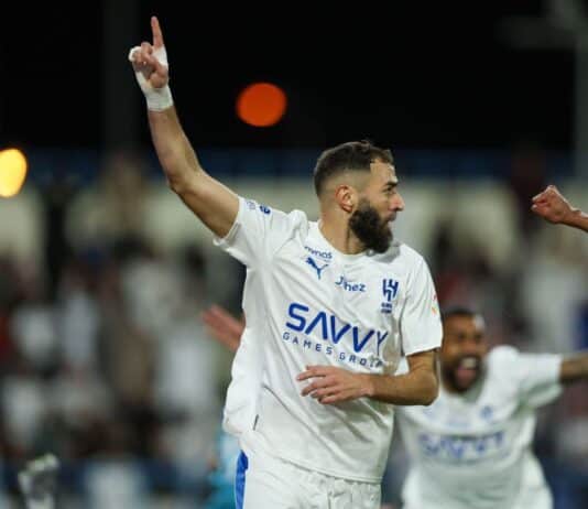 بنزيمة يُفتتح مشواره مع الاتحاد بهاتريك مذهل ويسحق الأخدود بسداسية تاريخية بنزيمة يُسجل هاتريك ويقود الاتحاد لسداسية كاسحة أمام الأخدود