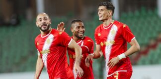 الوداد يُسحق أولمبيك الدشيرة بخماسية نظيفة ويُعزز صدارته في الدوري المغربي الوداد يُسحق الدشيرة 5-0 ويتصدر الدوري المغربي