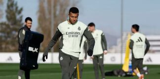 مبابي خارج قائمة ريال مدريد أمام بنفيكا بسبب إصابة الركبة مبابي يغيب عن ريال مدريد أمام بنفيكا بسبب إصابة الركبة