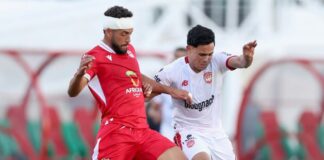 النادي المكناسي ينتزع نقطة التعادل الثمينة من أكادير ويُعادل الصدارة النادي المكناسي ينتزع نقطة الصدارة من أكادير بالتعادل السلبي