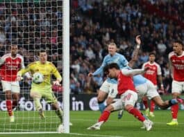مانشستر سيتي يُتوج بلقب كأس الرابطة الإنجليزية بفوز مثير 2-0 على أرسنال مانشستر سيتي يُذل أرسنال 2-0 ويتوج بكأس الرابطة.. ثنائية أورايلي تقلب الموازين!