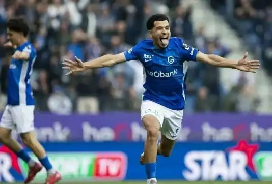 هدف الواحدي يمنح جينك فوزاً ثميناً على فرايبورغ في الدوري الأوروبي الواحدي يقود جينك للفوز على فرايبورغ في الدوري الأوروبي
