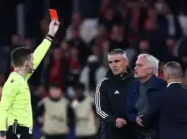 إيقاف مورينيو وتغريمه بعد مباراة بورتو وبنفيكا يستعد للاستئناف إيقاف مورينيو وتغريمه بعد مباراة بورتو