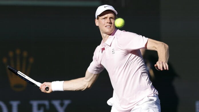 سينر يتجاوز فونسيكا ويبلغ ربع نهائي إنديان ويلز