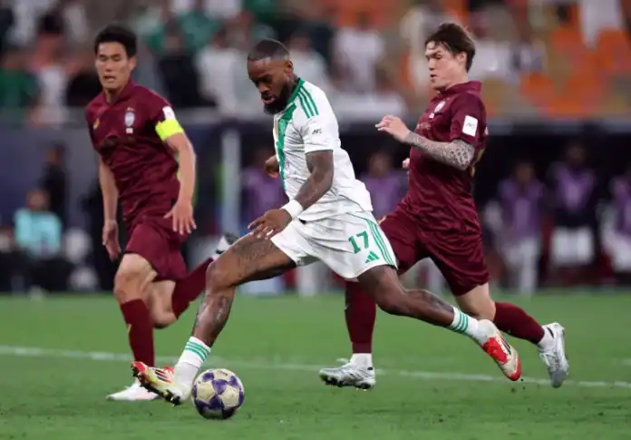 الأهلي يهزم فيسل كوبي ويبلغ نهائي أبطال آسيا