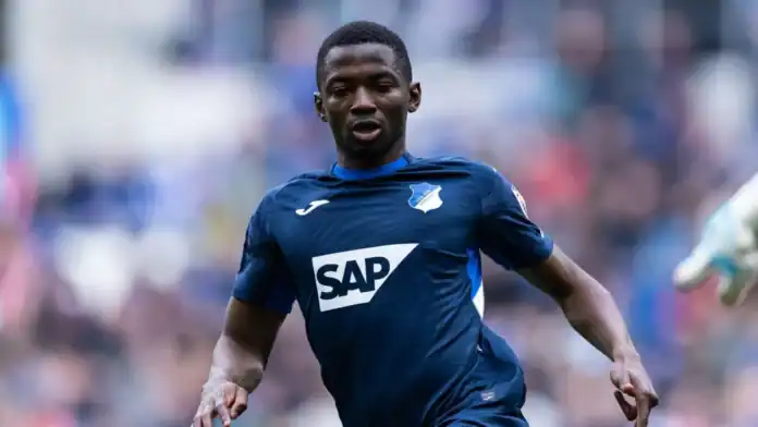 ليفربول يراقب بازومانا توري لتعويض محمد صلاح