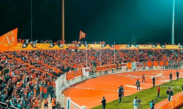 65c4ef4c215af أورونج بويز يحفز جماهير نهضة بركان قبل موقعة الجيش