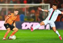 L’Armée royale et Ennahda Berkane s’affrontent avec l’ambition de prendre la tête du classement et de réduire l’écart. الجيش الملكي يواجه نهضة بركان في لقاء مؤجل حاسم