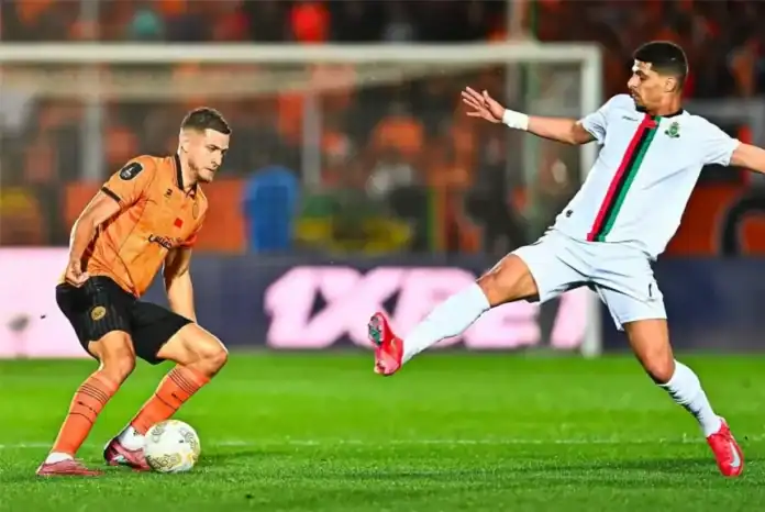 الجيش الملكي يواجه نهضة بركان في لقاء مؤجل حاسم