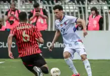 اتحاد العاصمة يبلغ نهائي كأس الكونفدرالية بعد تعادل مثير أمام أولمبيك آسفي اتحاد العاصمة إلى نهائي الكونفدرالية أمام الزمالك