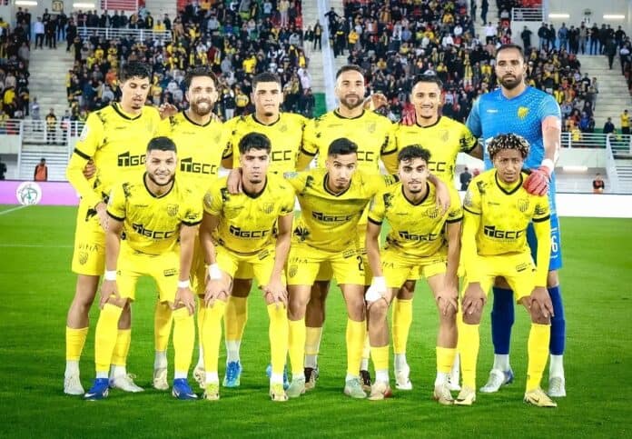 المغرب الفاسي يلتهم حسنية أكادير برباعية ويشدد قبضته على الصدارة