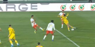 المغرب الفاسي يهزم الوداد بهدف عالمي من الجبالي وينتزع الصدارة هدف عالمي يقود المغرب الفاسي لهزم الوداد وانتزاع الصدارة