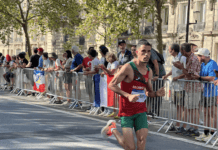 Othman El Koumri entre dans l’histoire en devenant le premier Marocain à remporter le marathon de Hambourg عثمان الكومري يدخل تاريخ ماراطون هامبورغ كأول مغربي يحرز اللقب