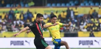 الجيش الملكي يخسر ذهاب نهائي دوري الأبطال أمام صنداونز ويحافظ على حظوظه الجيش الملكي يخسر ذهاب نهائي إفريقيا أمام صنداونز