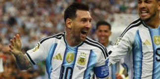 الأرجنتين تهزم النمسا بثنائية وتحسم تأهلها في كأس العالم الأرجنتين تهزم النمسا وتتأهل في كأس العالم