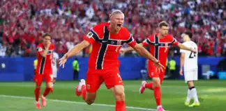 هالاند يرفض وصف نفسه بالأفضل ويختار كين ومبابي هالاند يختار كين ومبابي كأفضل مهاجمين
