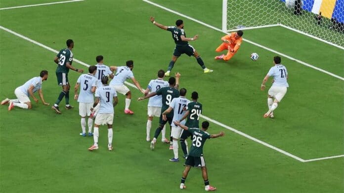 305 إيران ونيوزيلندا تتعادلان في كأس العالم