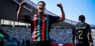 الجيش الملكي ينتزع صدارة البطولة بعد فوزه في الكلاسيكو الجيش الملكي يتصدر البطولة بعد الكلاسيكو