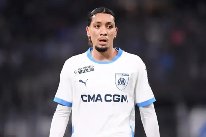 دي زيربي يراهن على بلال نادر لإحياء وسط مارسيليا
