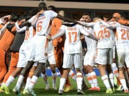 نهضة بركان يلاقي شباب قسنطينة في نصف نهائي كأس الكونفدرالية الإفريقية نهضة بركان يواجه شباب قسنطينة في نصف نهائي كأس الكاف