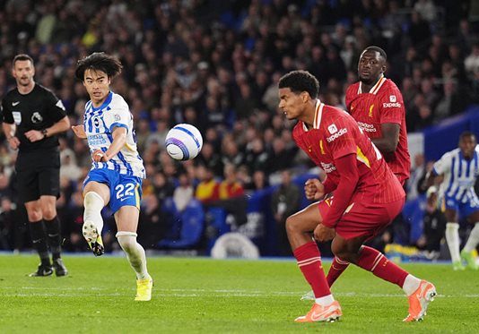 برايتون يهزم ليفربول 3-2 في الجولة 37 من الدوري الإنجليزي برايتون يقلب الطاولة على ليفربول في آخر مباريات الموسم على أرضه