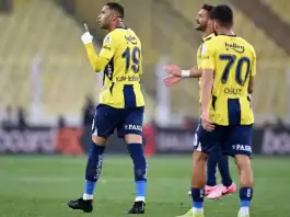 فنربخشة يحسم مصير يوسف النصيري ويفتح باب الرحيل في الميركاتو الصيفي فنربخشة يقرر بيع يوسف النصيري بعد أزمة احتفاله أمام الجماهير