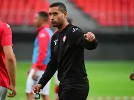لاعبو نانت يطالبون بتعيين المغربي أحمد القنطاري مدربًا للفريق لاعبو نانت يرشحون المغربي أحمد القنطاري لتدريب الفريق