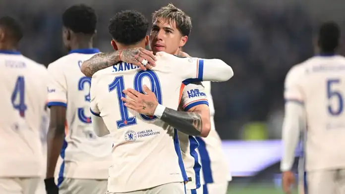 تشيلسي يقترب من نهائي دوري المؤتمر الأوروبي بعد رباعية أمام يورغوردينس