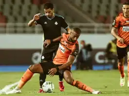 الكاف يسلط الضوء على مواجهة “ثأرية” مرتقبة بين نهضة بركان وبيراميدز في السوبر الإفريقي الكاف يصف مواجهة نهضة بركان وبيراميدز في السوبر بـ"الثأرية"