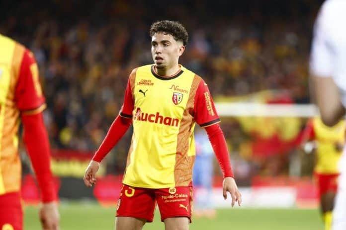 روما يعرض 20 مليون يورو لضم نائل العيناوي من لانس


