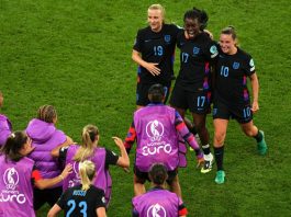 إنجلترا تنتزع بطاقة التأهل لنهائي يورو السيدات 2025 بعد انتصار مثير على إيطاليا إنجلترا إلى نهائي يورو السيدات بعد فوز درامي على إيطاليا