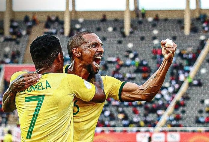 GyFSQkJXgAEV6l3 جنوب إفريقيا تتغلب على غينيا وتنعش آمالها في "الشان"