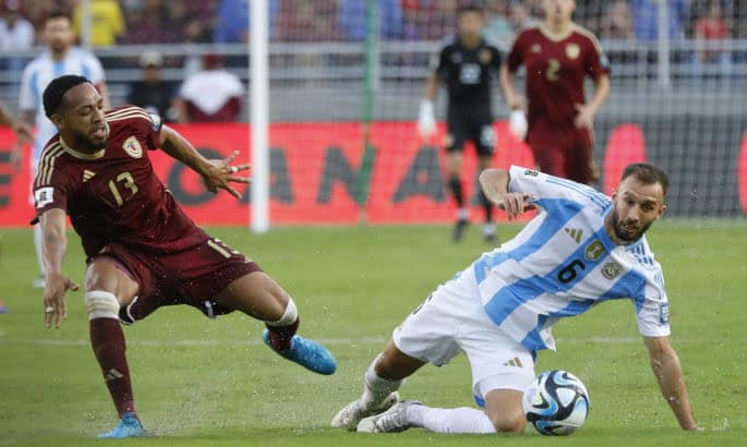Venezuela v Argentina - 2026 FIFA World Cup qualification تصفيات مونديال 2026: فنزويلا وبوليفيا في سباق على بطاقة الملحق
