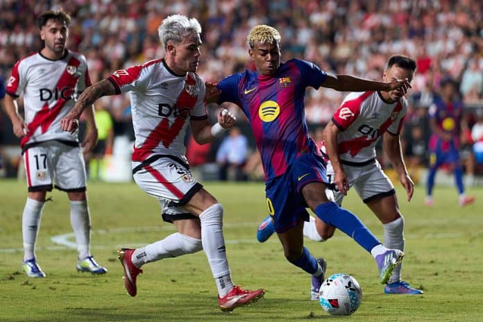 Rayo Vallecano de Madrid v FC Barcelona - LaLiga EA Sports بداية مرتبكة لبرشلونة مع فليك وتأجيل افتتاح "كامب نو" مجدداً