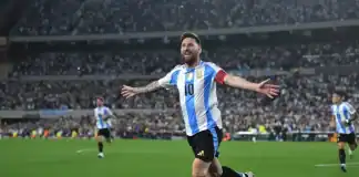 ميسي يودّع الجماهير الأرجنتينية بكلمات مؤثرة بعد فوز ساحق على فنزويلا ميسي يودّع الأرجنتين بدموع: "من الأفضل عدم الخروج إذا لم أكن بخير"