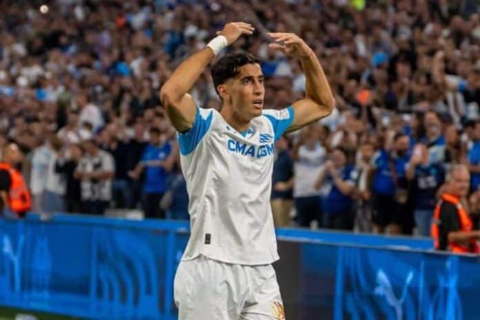 مارسيليا يقهر باريس سان جيرمان برأسية المغربي نايف أكرد في الدوري الفرنسي
