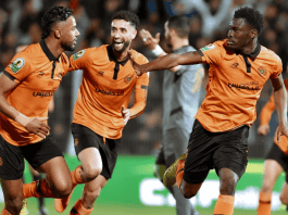 نهضة بركان يسافر مجاناً إلى القاهرة لمواجهة بيراميدز في السوبر الإفريقي نهضة بركان يسافر مجاناً إلى القاهرة لمواجهة بيراميدز في السوبر الإفريقي
