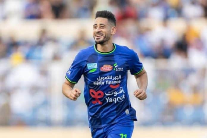 Mourad-Batna-728x485 مراد باتنا يسجل هدف التعادل في ودية الفتح والاتفاق