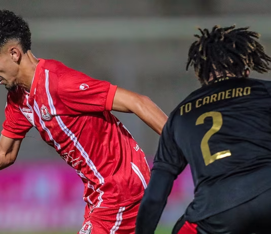 الجيش الملكي يخطف الصدارة بفوز درامي على الفتح في الدربي الرباطي الجيش 1-0 الفتح: الفحلي يحسم الدربي ويصعد للصدارة
