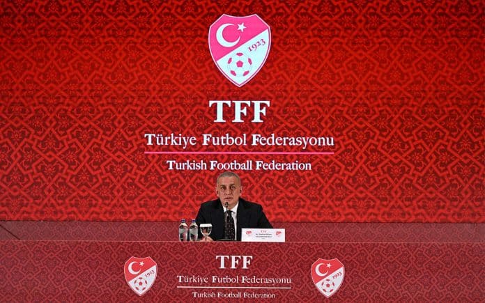 tff-1024-futbolcu-pfdkya-sevk-edildi تركيا: 1024 لاعب كرة قدم متهمون بالمراهنة – تاجيل دوريين ومفاوضات مع فيفا