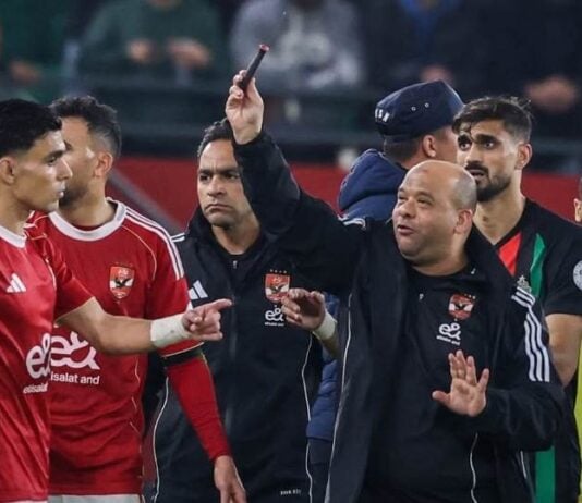 الجيش الملكي يتعرض لعقوبات قاسية من “كاف” بعد أحداث مباراة الأهلي الجيش الملكي يُعاقب بغياب الجمهور و100 ألف دولار!