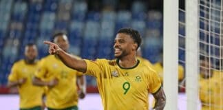 فوستر يقود جنوب أفريقيا لفوز درامي على أنغولا في افتتاح الكان 2025 فوستر يقود جنوب أفريقيا لفوز على أنغولا!