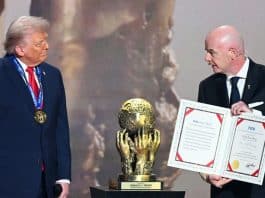 فيفا تمنح جائزتها الأولى للسلام إلى الرئيس الأمريكي دونالد ترامب فيفا تكرم ترامب بجائزة السلام الأولى