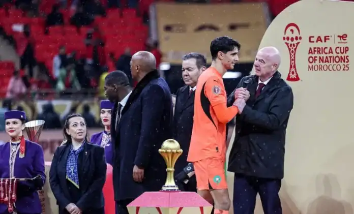 إنفانتينو يُدين تصرفات النهائي ويطالب بتشديد العقوبات