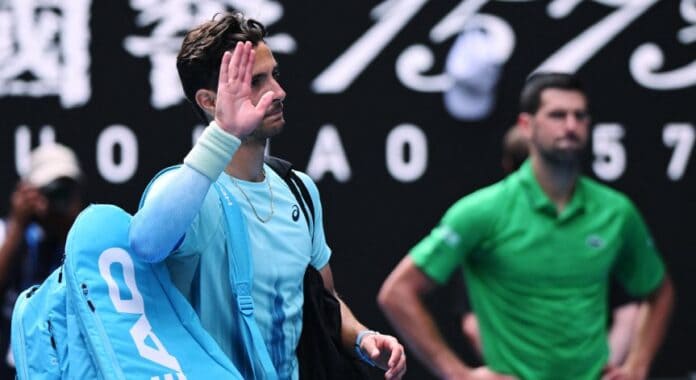 f180a5e6b5b65191826f4f203dd1d445-djokovich-3 جوكوفيتش يبلغ نصف نهائي أستراليا بعد انسحاب موزيتي