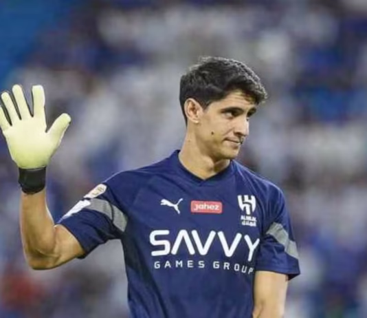 عودة ياسين بونو إلى حراسة الهلال باتت وشيكة عودة بونو إلى حراسة الهلال تقترب.. جاهز لمواجهة الاتفاق