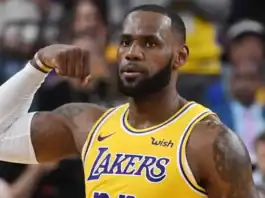 LeBron James dépasse les 43 000 points Une nouvelle étape dans l’histoire de la NBA ليبرون جيمس يتجاوز 43 ألف نقطة في الـNBA