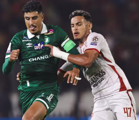 الجولة 15 من البطولة الاحترافية: مواجهات حاسمة في صراع الصدارة والبقاء برنامج الجولة 15 الدوري المغربي: الرجاء والوداد في مواجهات قوية